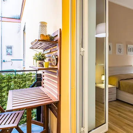 Cozy Escape By Napoliapartments * Неаполь